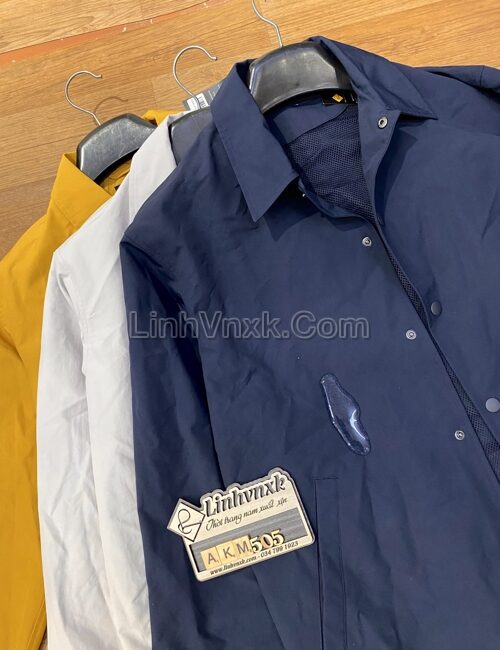 Áo khoác nam cổ bẻ chống nước Uni xanh navy